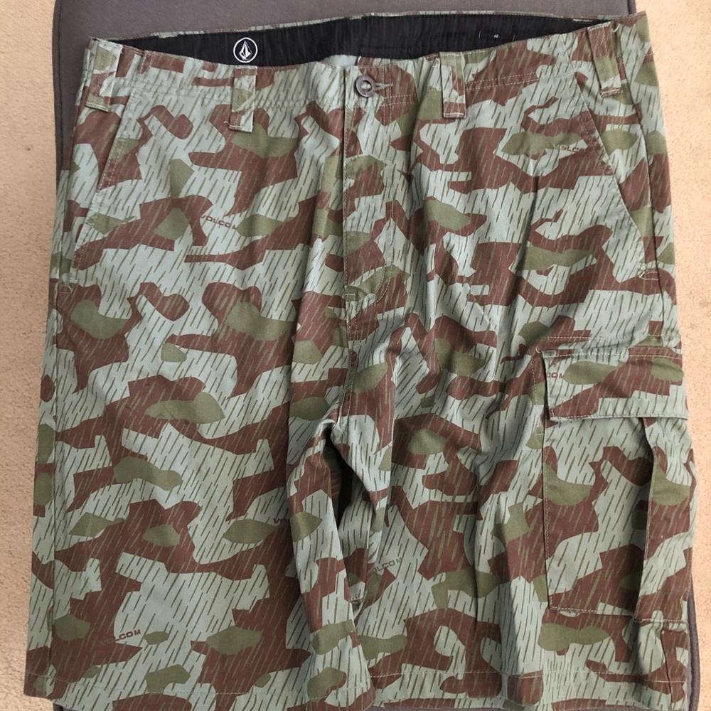 Men’s Camo Cargo Shorts
